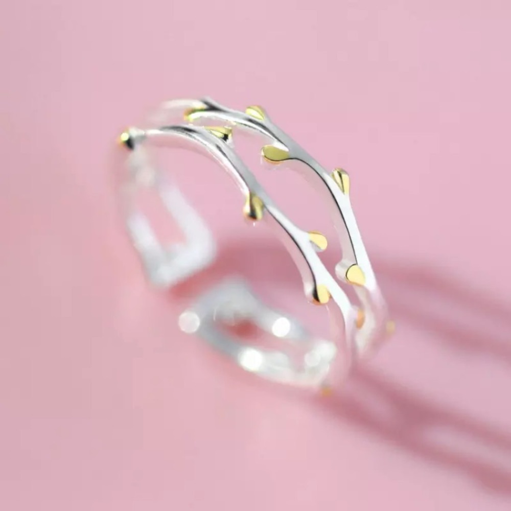 “Just Di-vine” Minimalist Plant Twig Silver Ring - Picture 6 of 10